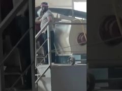 ウズベキスタン産の19穴レンガ